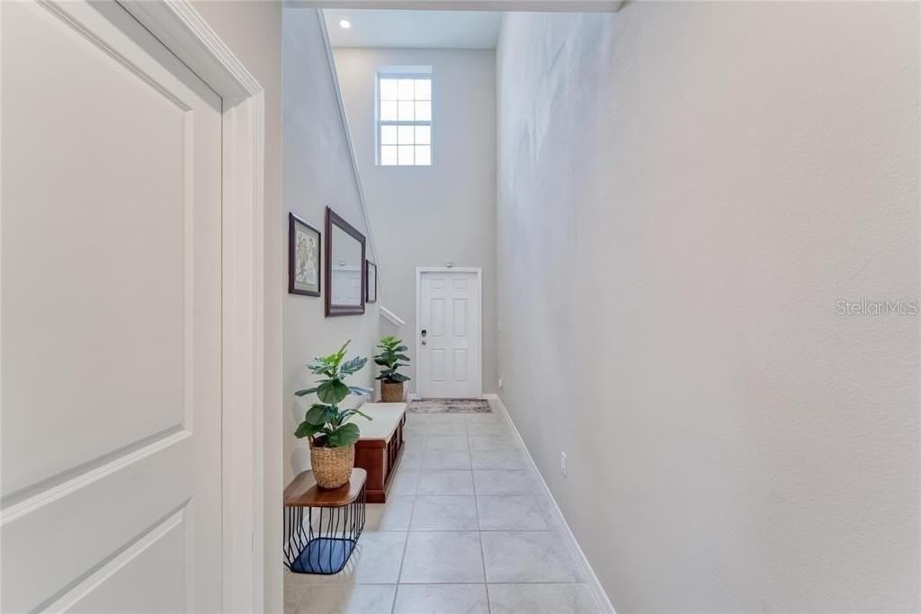 11918 Miracle Mile Dr - Photo 4 of 16