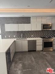 10993 Wellworth Ave #201 - Photo 4 of 6