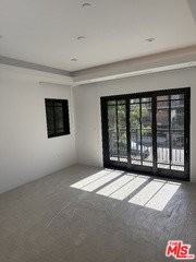 10993 Wellworth Ave #201 - Photo 6 of 6