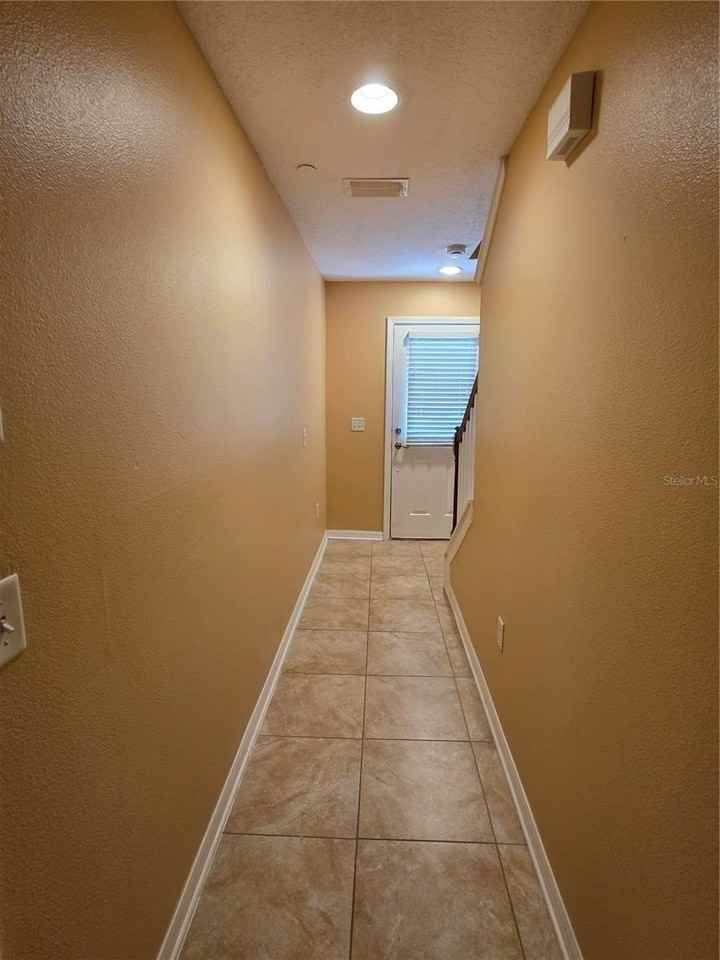2425 Middleton Grove Dr - Photo 5 of 37