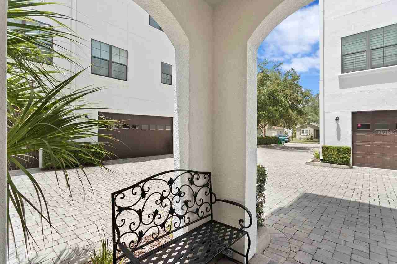 224 S Audubon Ave - Photo 2 of 50