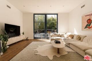 1803 N Stanley Ave - Photo 4 of 8