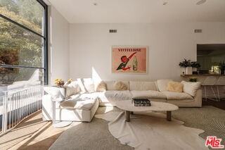 1803 N Stanley Ave - Photo 5 of 8