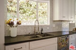 1803 N Stanley Ave - Photo 7 of 8