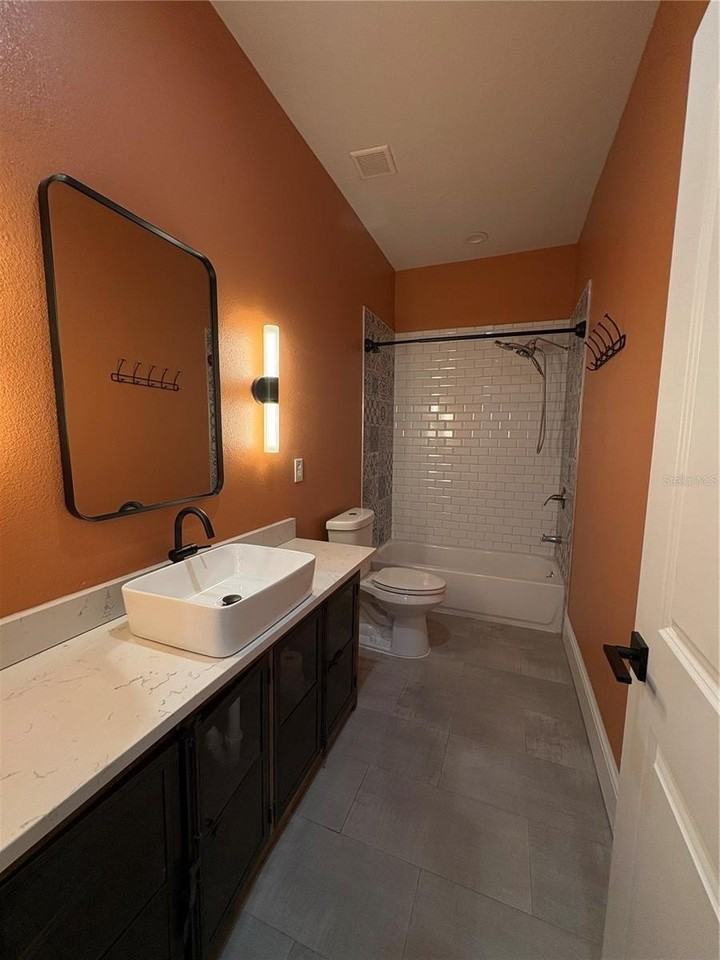 200 E Fern St - Photo 5 of 14