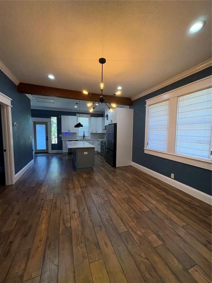 200 E Fern St - Photo 6 of 14