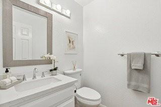 1411 12th St #2 - Photo 4 of 8