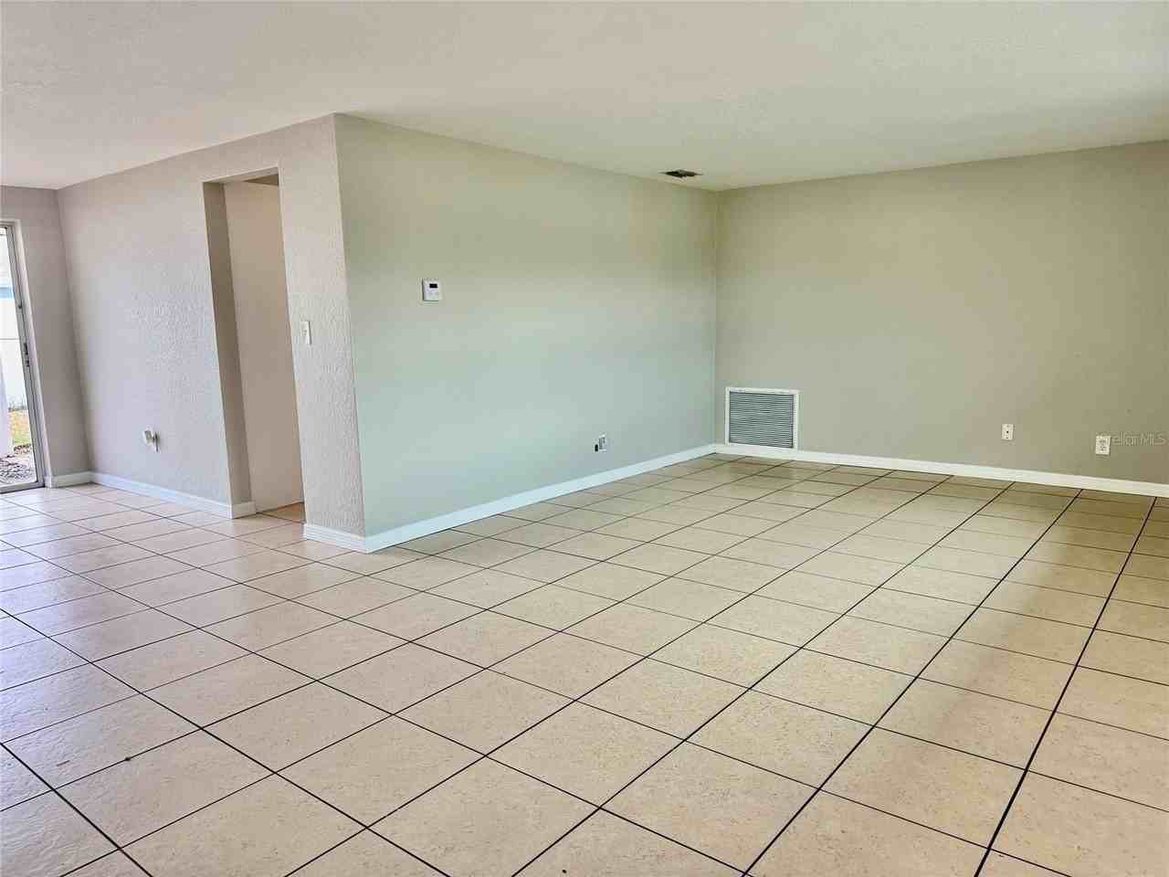 4015 Cashmere Dr - Photo 5 of 18