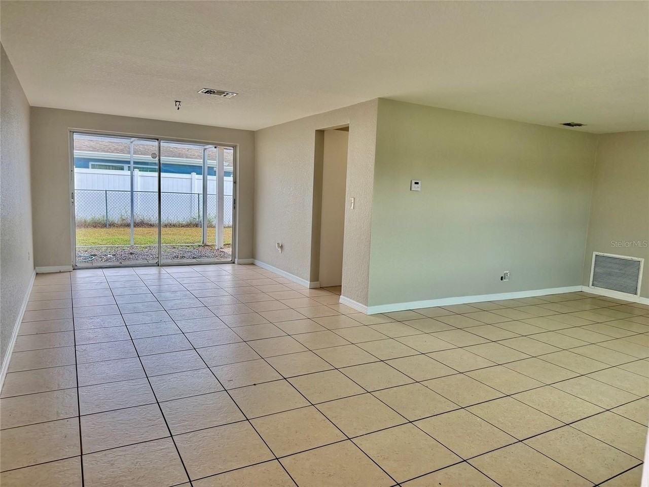 4015 Cashmere Dr - Photo 6 of 18