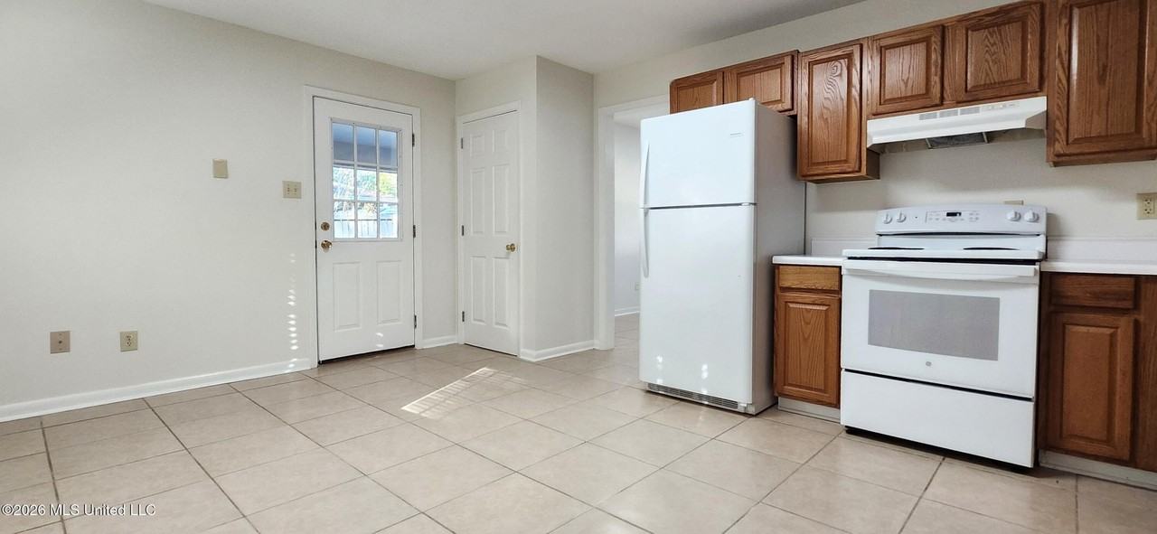 6521 Lancaster Blvd - Photo 5 of 12