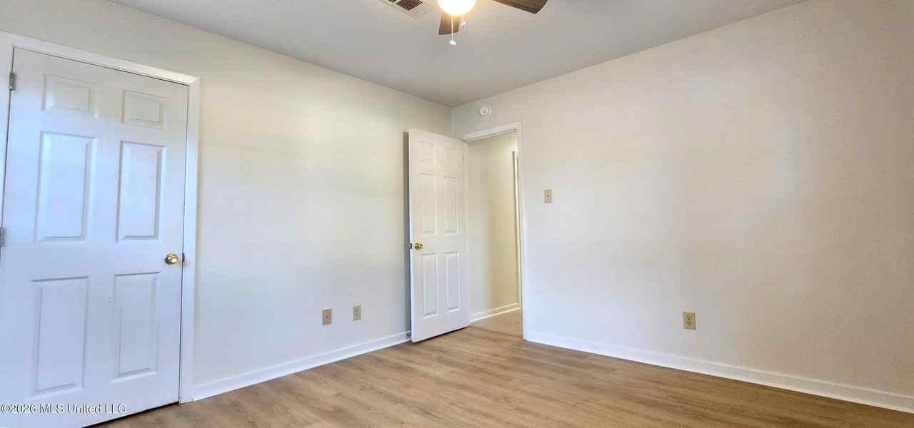 6521 Lancaster Blvd - Photo 6 of 12