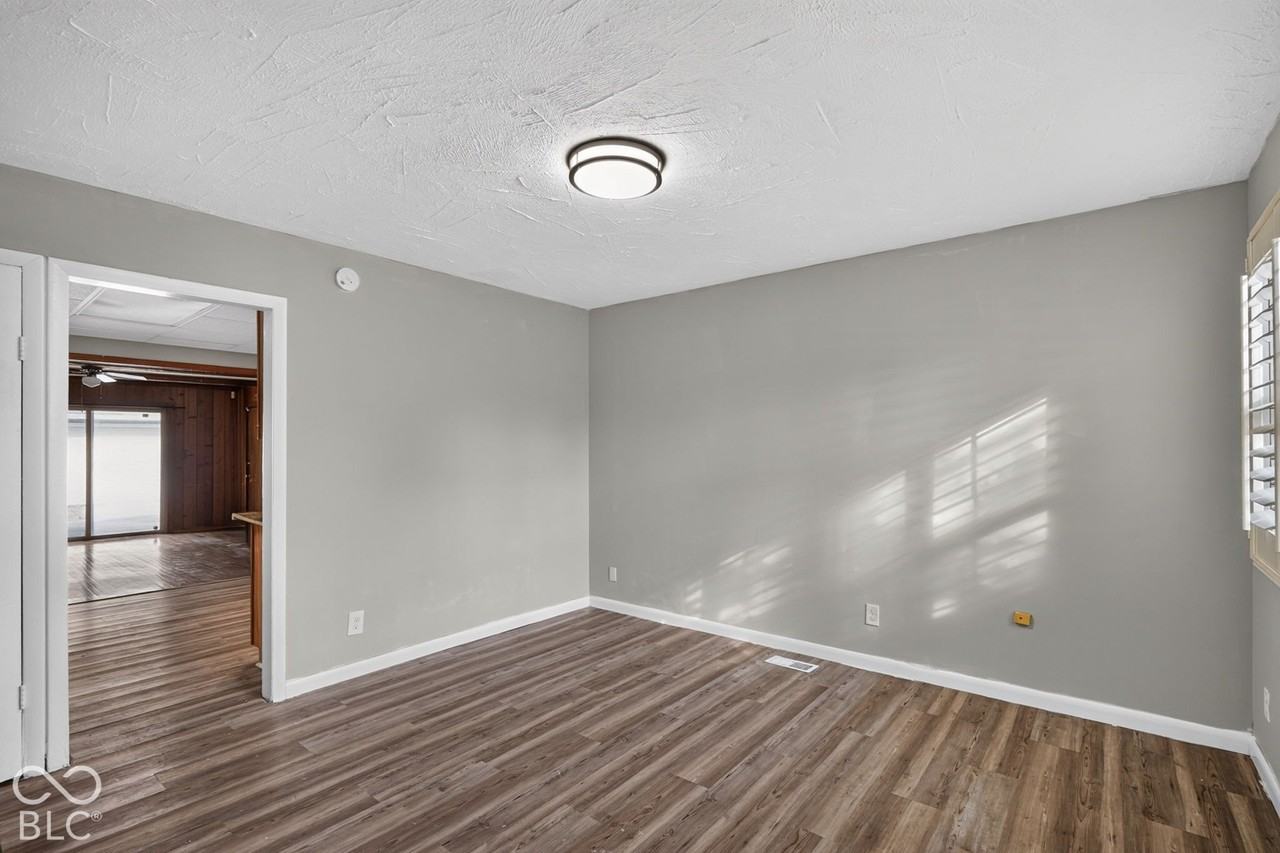 1532 S Oxford St - Photo 5 of 29
