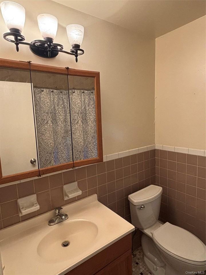 86 Demarest Ave #4 - Photo 4 of 11