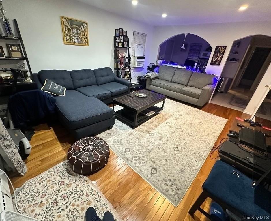 625 E Broadway #2 - Photo 2 of 6