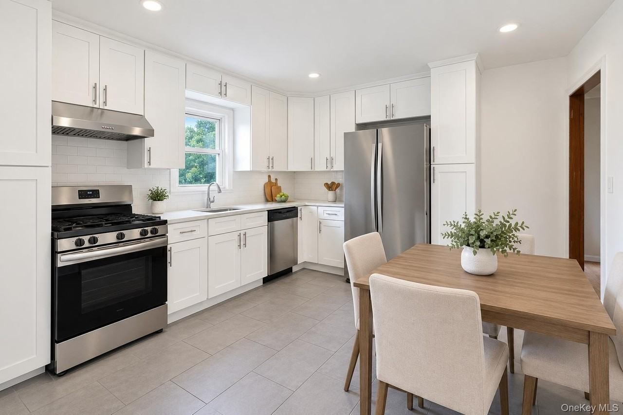 152 Harrison Ave #2 - Photo 6 of 19