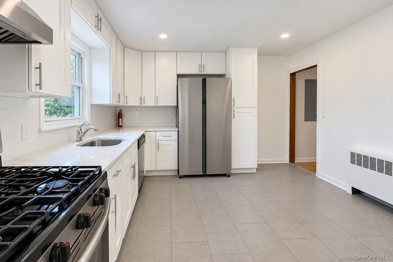 152 Harrison Ave #2 - Photo 7 of 19