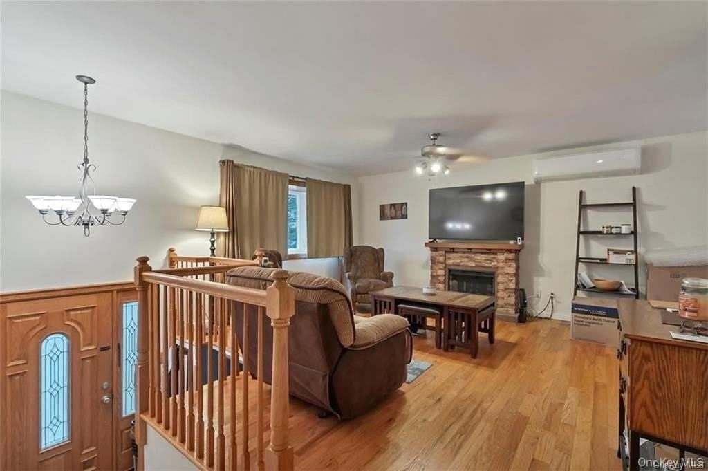 20 Capital Dr - Photo 2 of 20