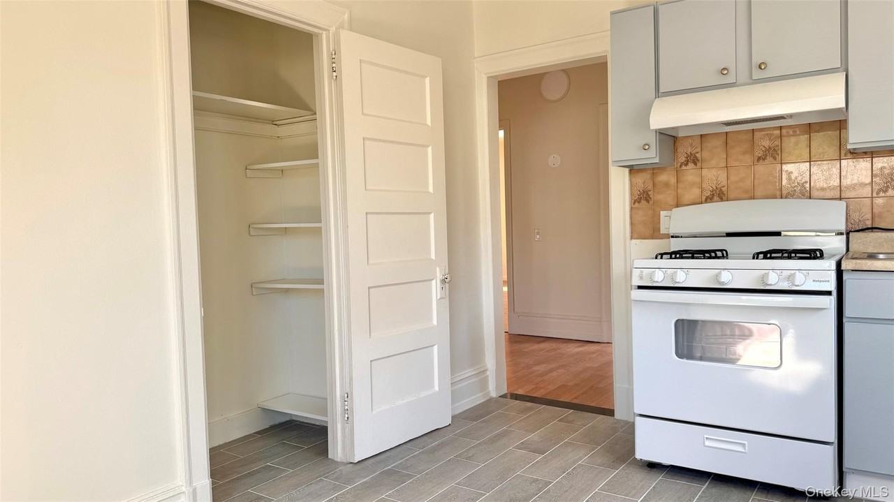 132 Overlook St #2 - Photo 5 of 15