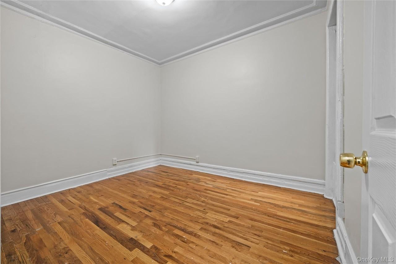 176 W 81st St #3E - Photo 5 of 15