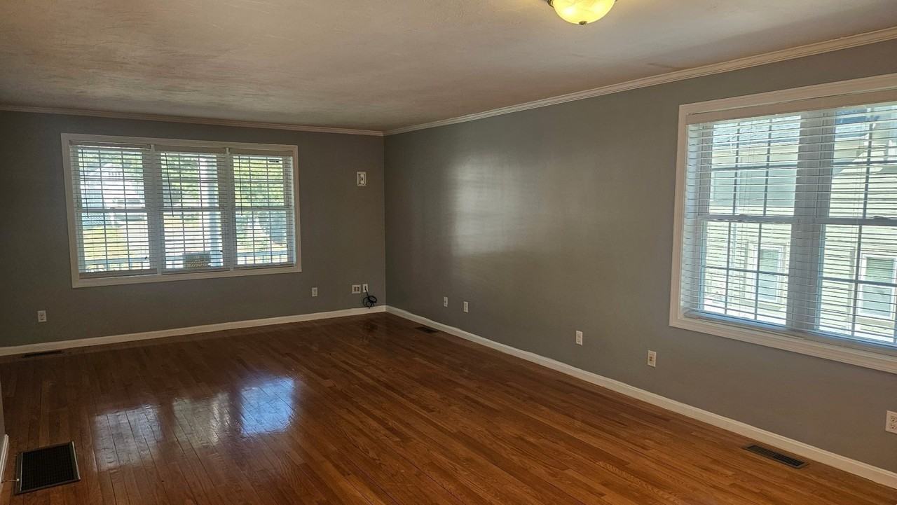 128 Brookside Ave #0 - Photo 5 of 15