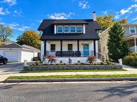 featured image of 1308 Bridge St