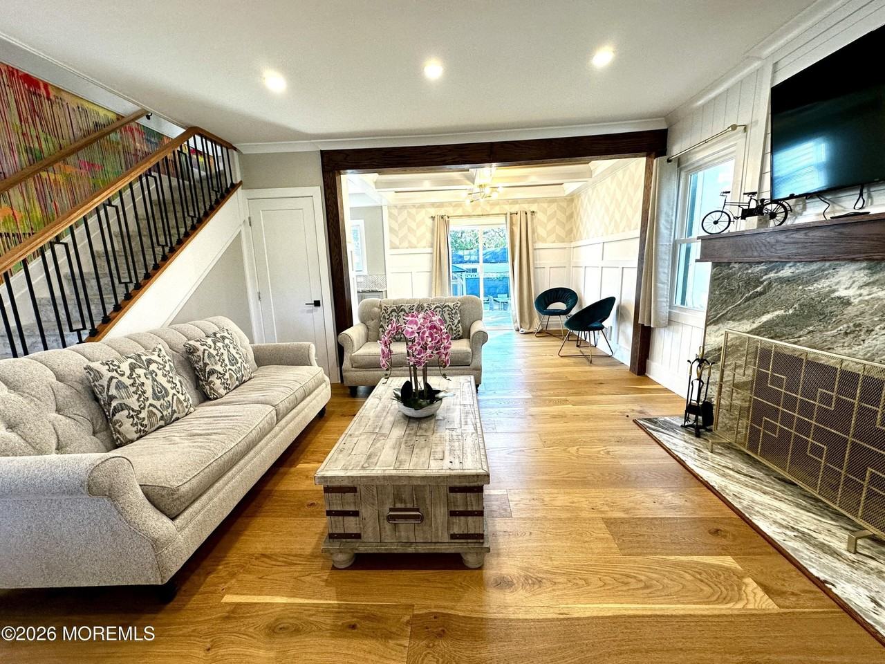 1308 Bridge St - Photo 2 of 25