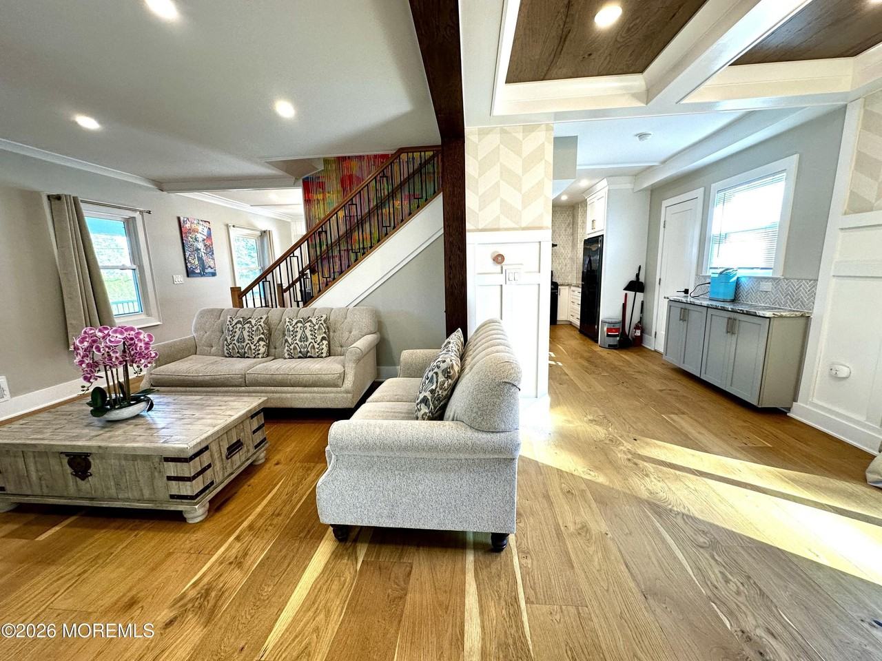 1308 Bridge St - Photo 4 of 25