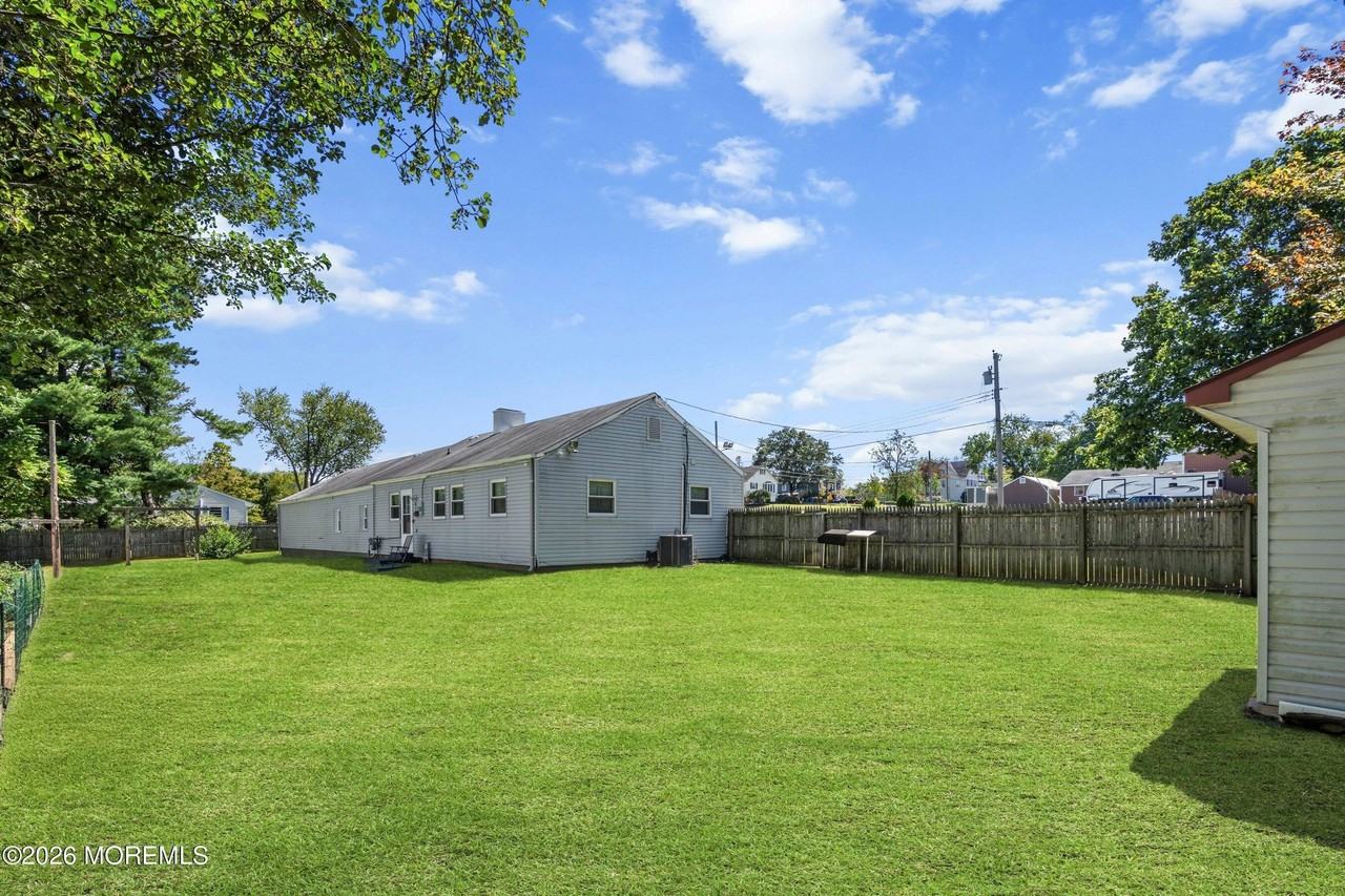 5 Bucks Ln - Photo 4 of 26