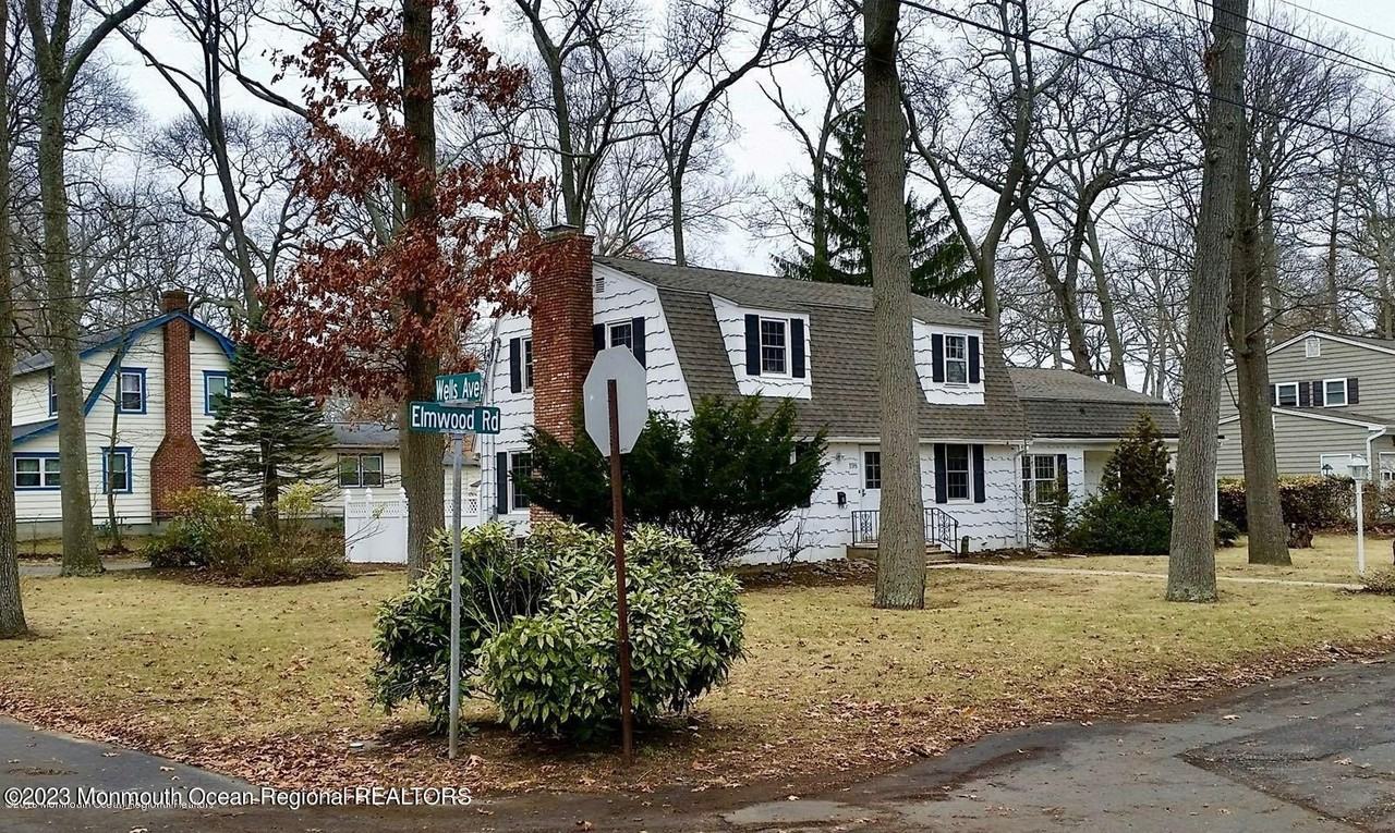 198 Elmwood Rd - Photo 3 of 24
