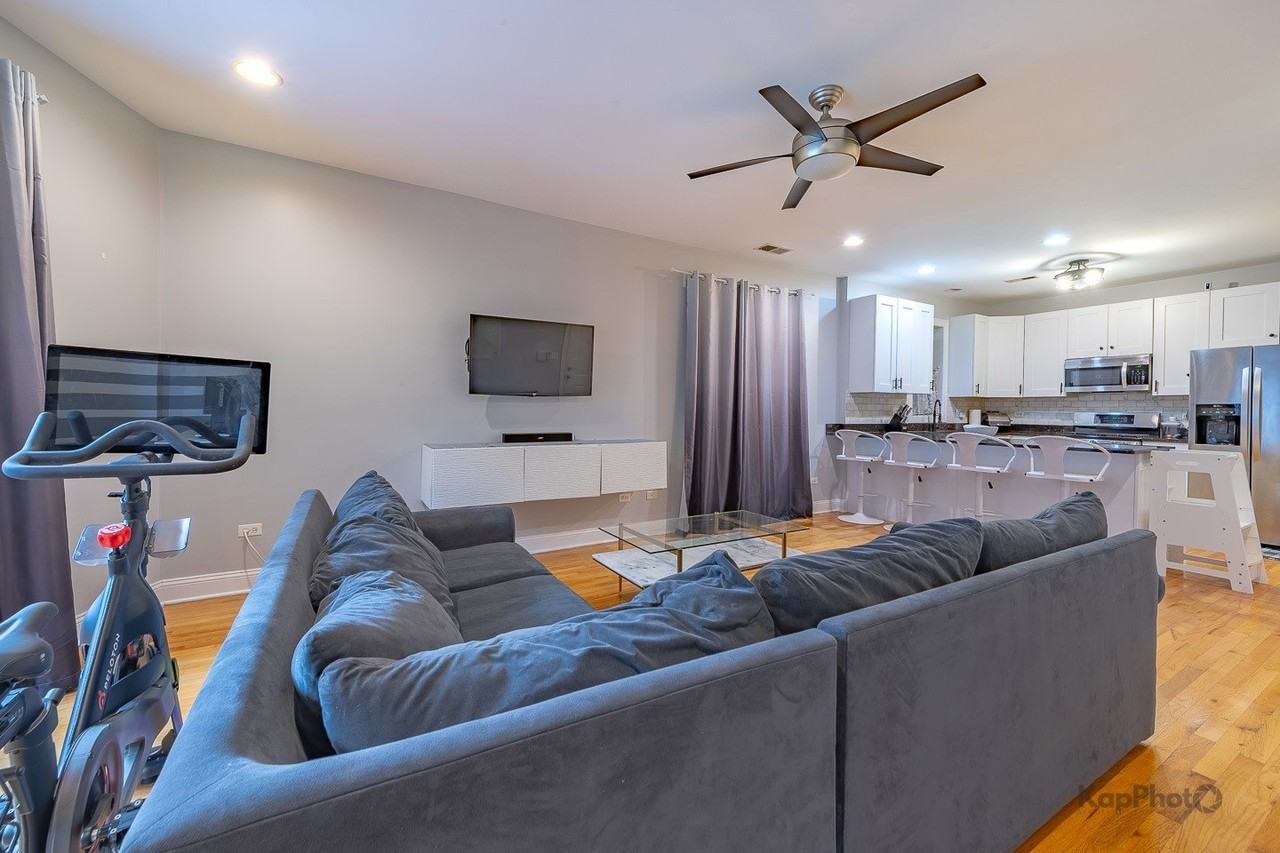 31 E 26th St #3 - Photo 6 of 26