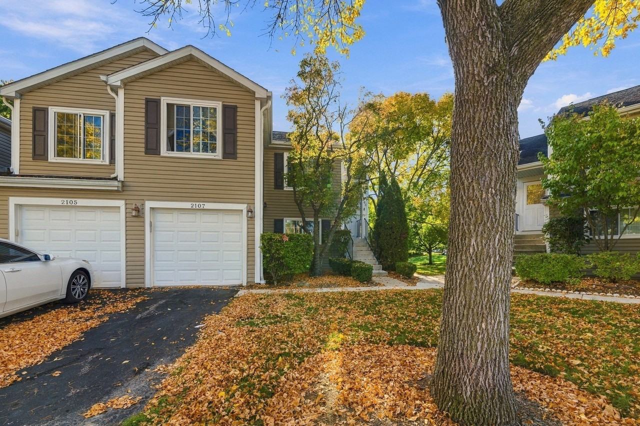 2107 Southwind Cir - Photo 2 of 15