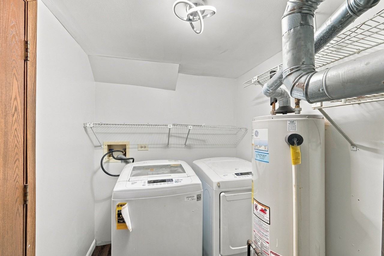 2107 Southwind Cir - Photo 7 of 15