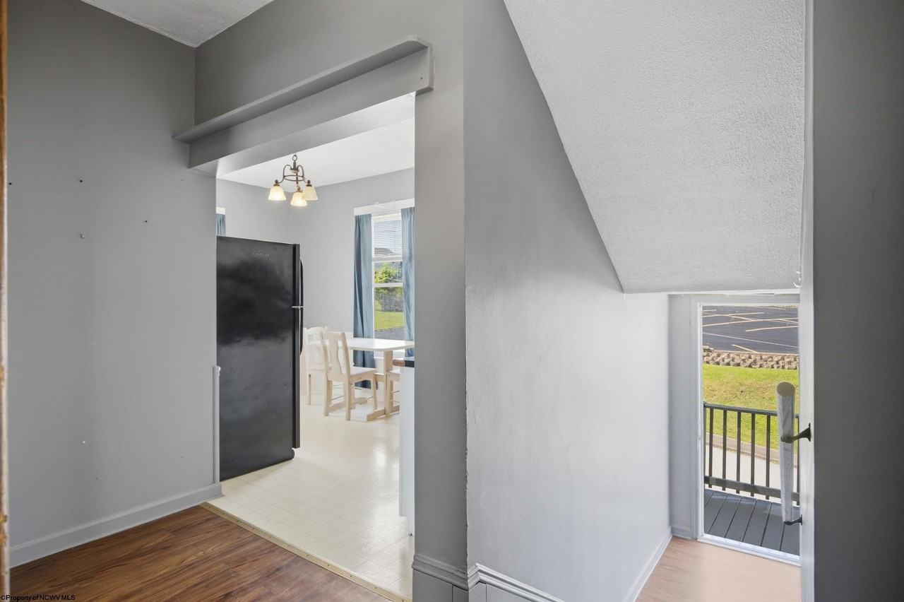 229B E Main St - Photo 2 of 15