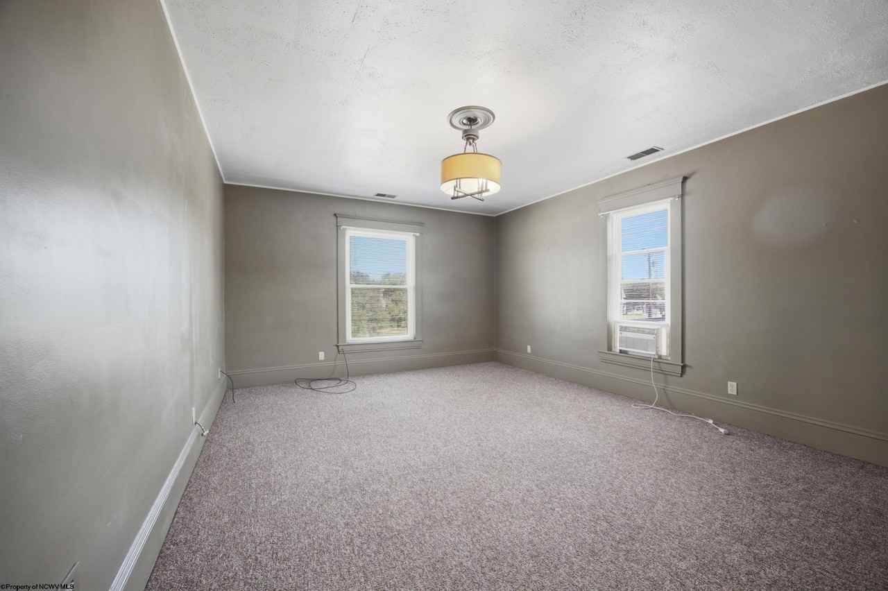 229B E Main St - Photo 6 of 15
