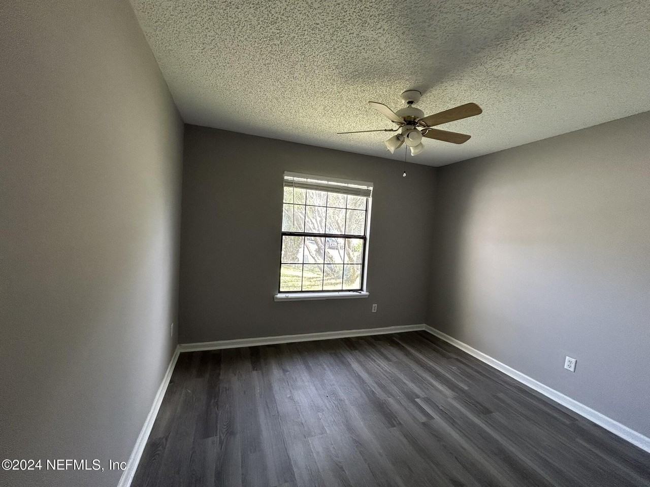 7734 Invermere Blvd - Photo 6 of 19