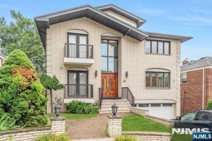 featured image of 251 Bellemeade Ave