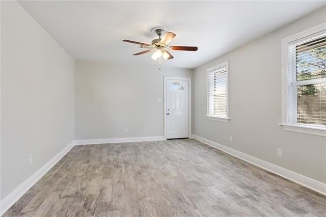 416 Oriole St - Photo 5 of 16