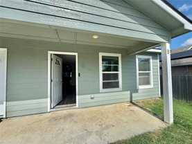 4111 W 57th St #B - Photo 1 of 1