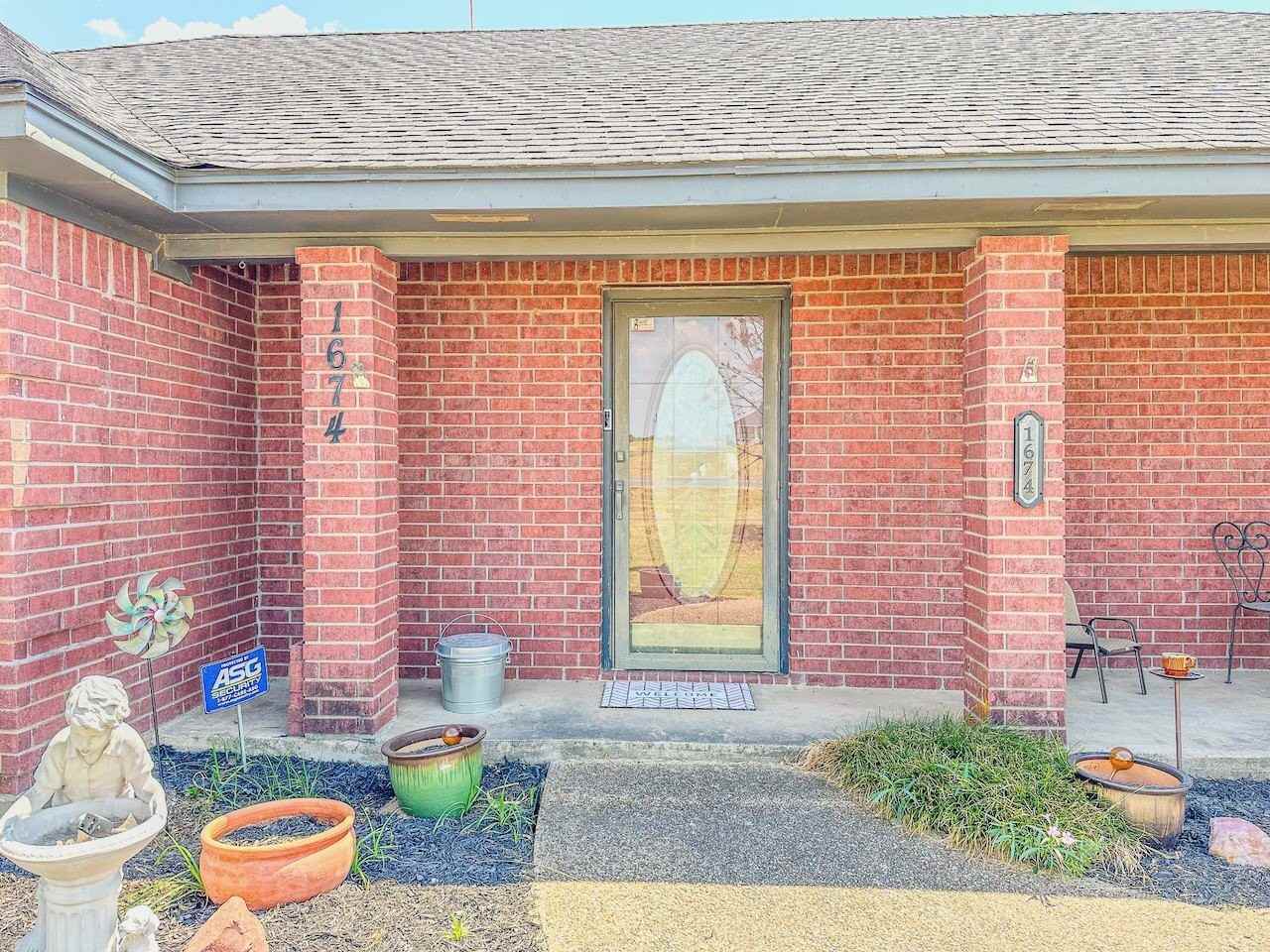 1674 Culpepper Ln - Photo 3 of 16