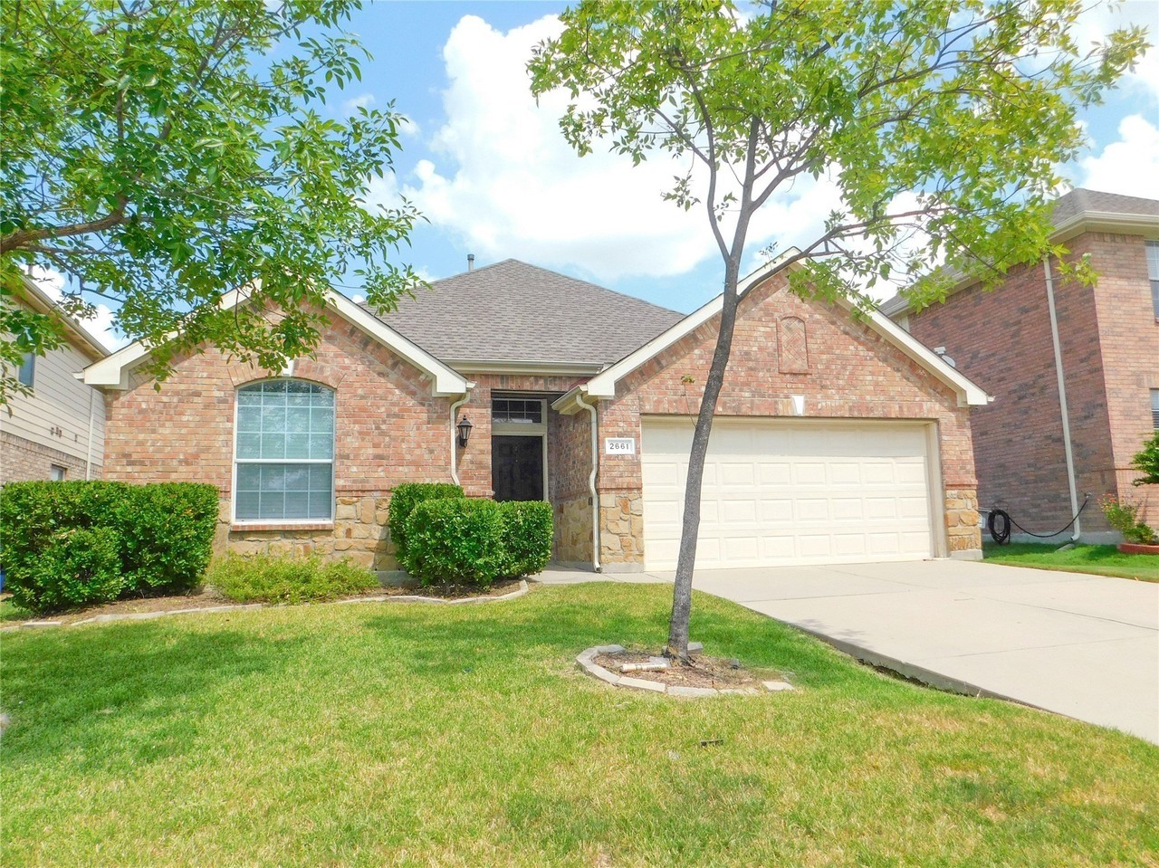 2661 Lake Ridge Dr - Photo 2 of 28
