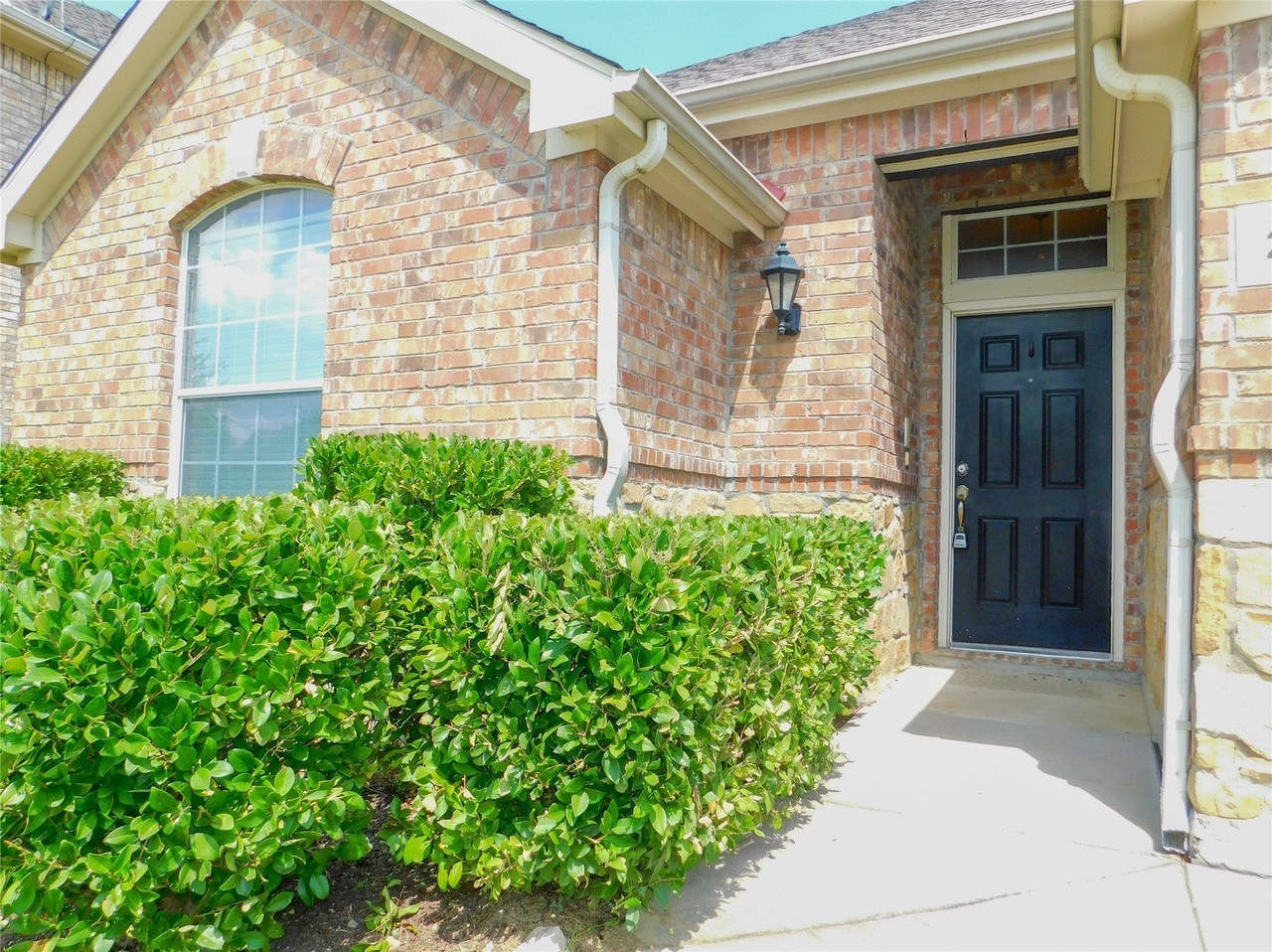 2661 Lake Ridge Dr - Photo 4 of 28