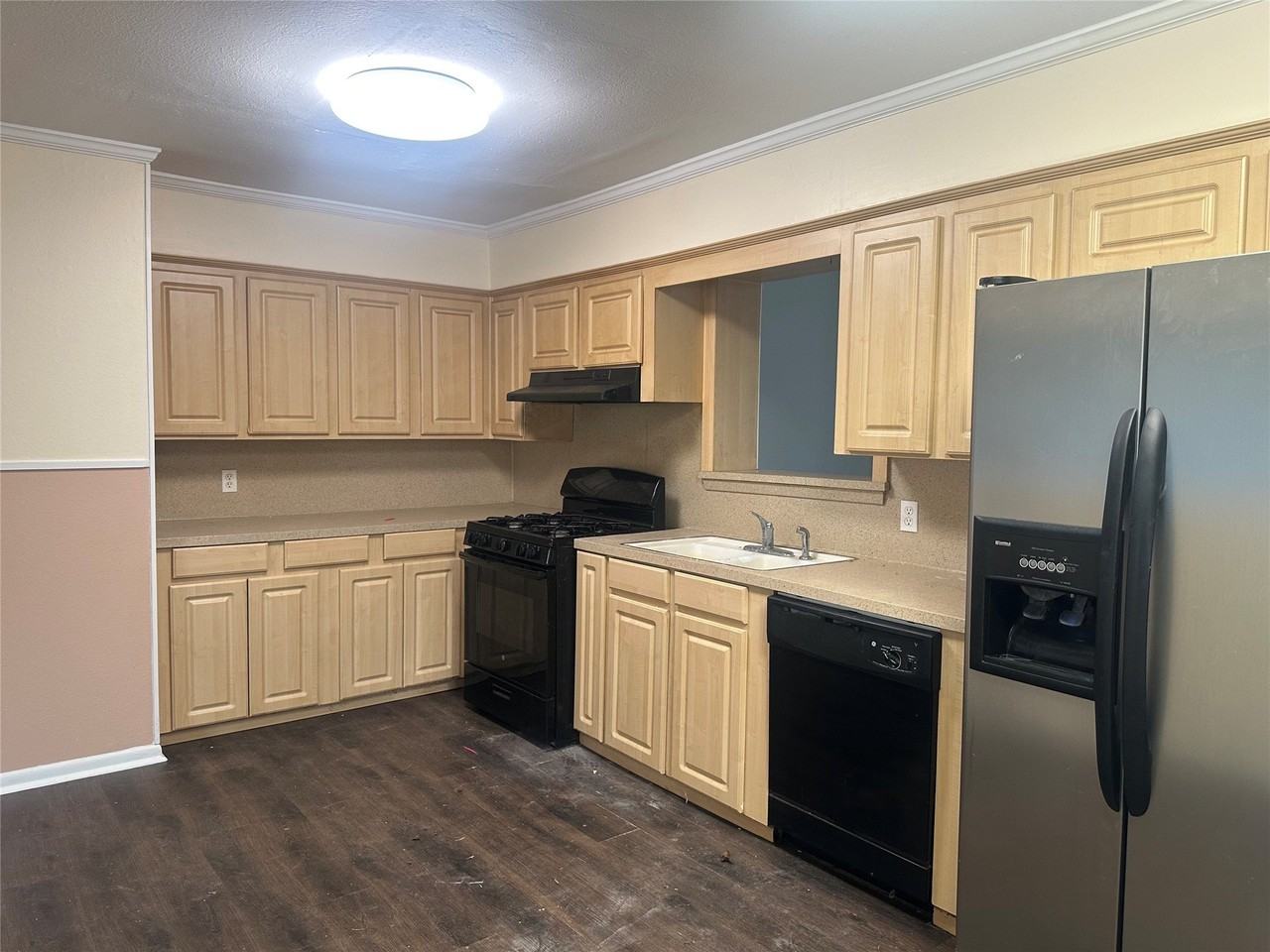 1202 Violet Ave - Photo 2 of 15