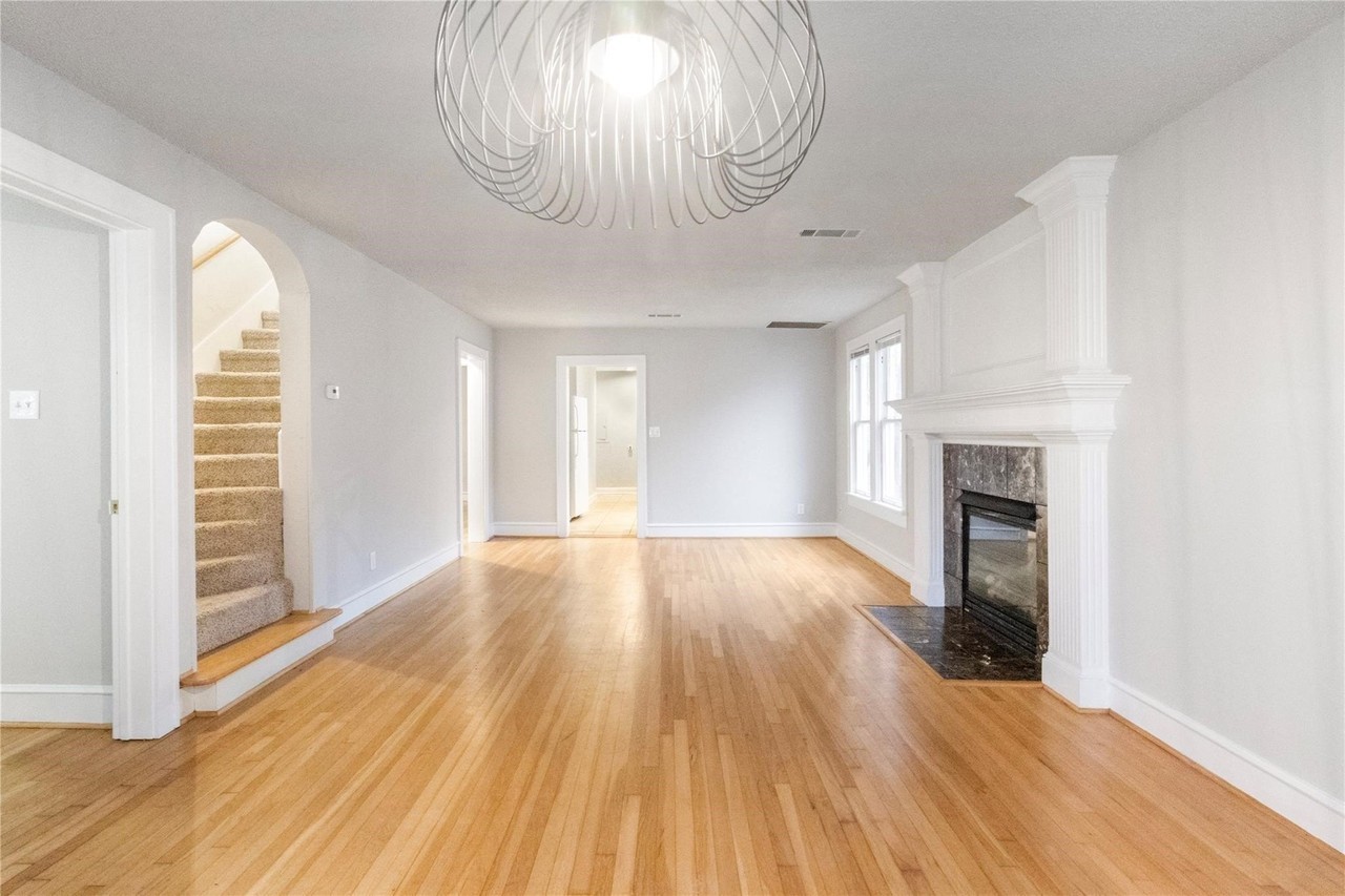 3317 W 5th St - Photo 5 of 26