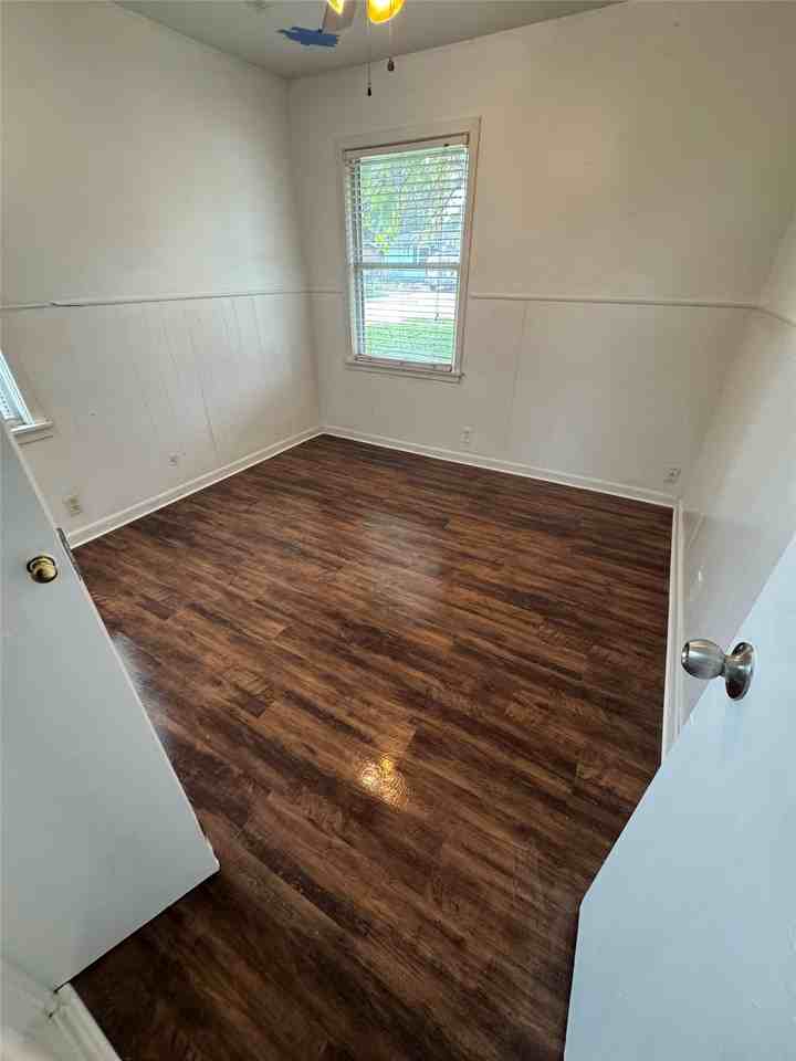 1311 E Inwood Dr - Photo 4 of 10