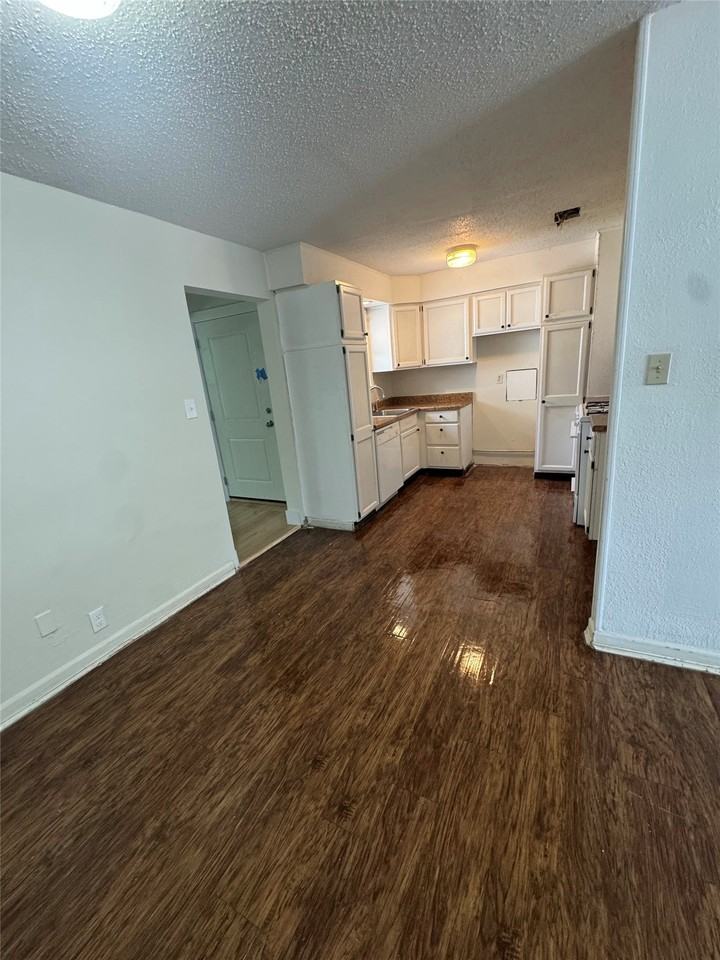 1311 E Inwood Dr - Photo 7 of 10