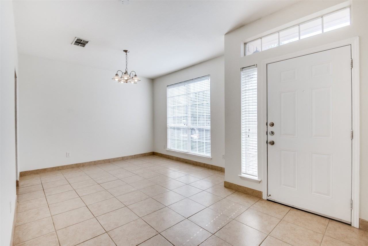 5329 Raven Row - Photo 2 of 12