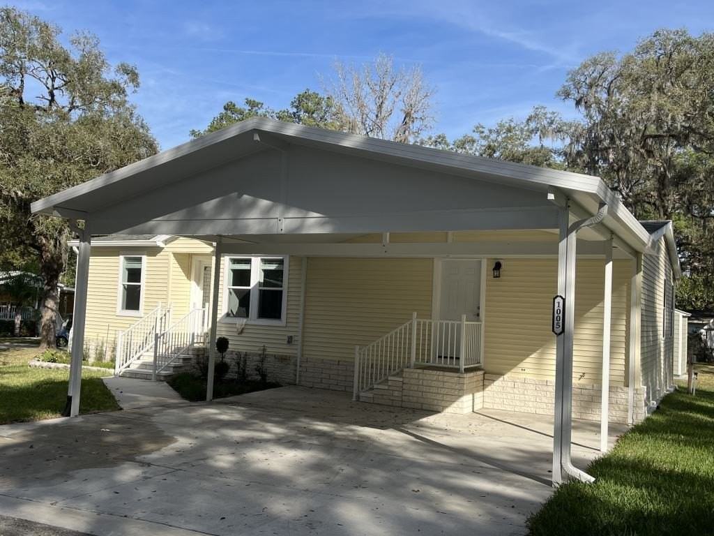 1005 Cloverleaf Cir #1005