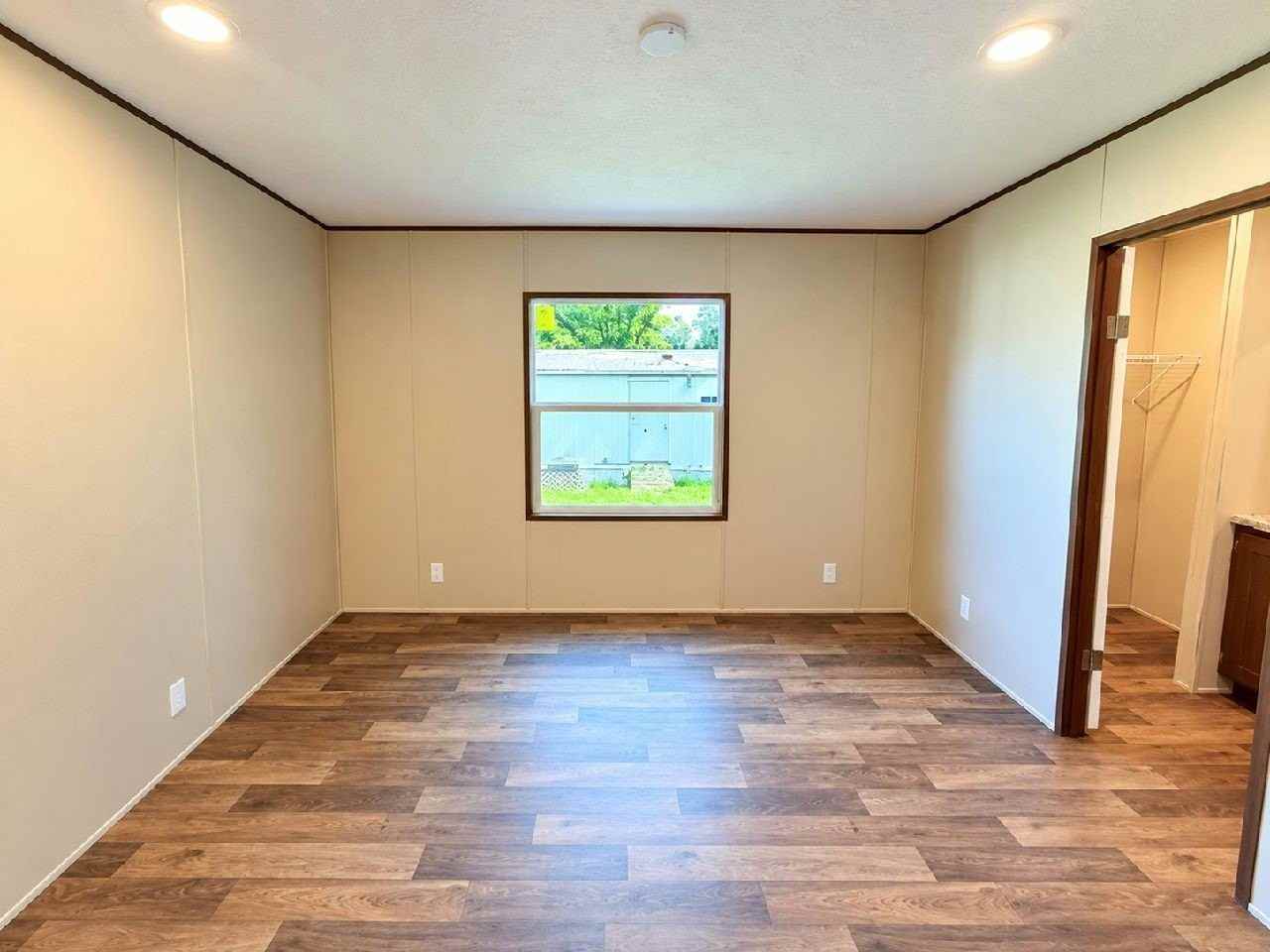 76 Tower Manor Cir E #76 - Photo 7 of 16