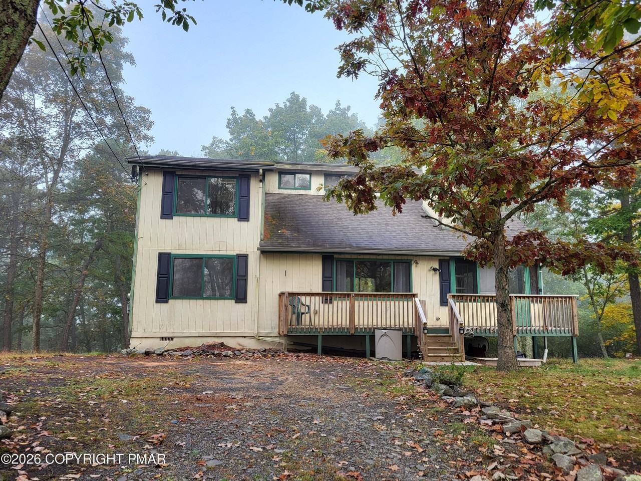 1109 Glasgow Ct - Photo 2 of 33