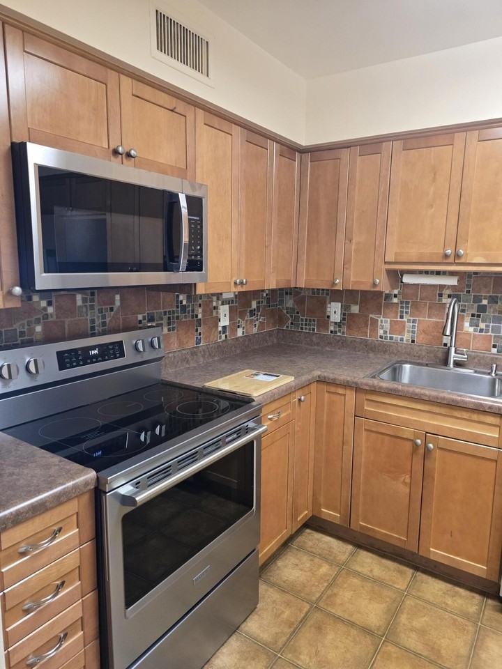 9785 Pineapple Tree Dr #102 - Photo 2 of 38